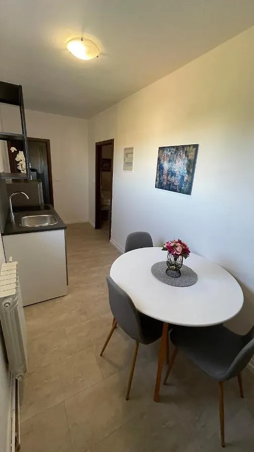 Beachfront Apartments And Rooms Sukosan Guest house