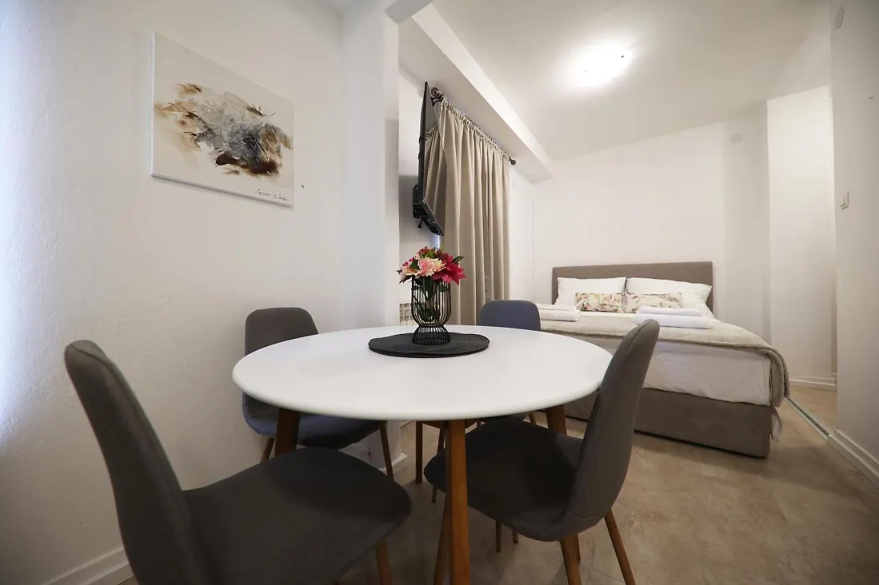 Guest house Beachfront Apartments And Rooms Sukosan Croatia
