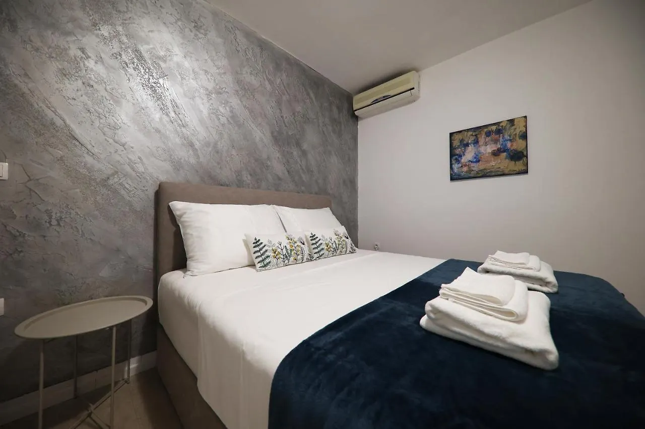 Beachfront Apartments And Rooms Sukosan Croatia