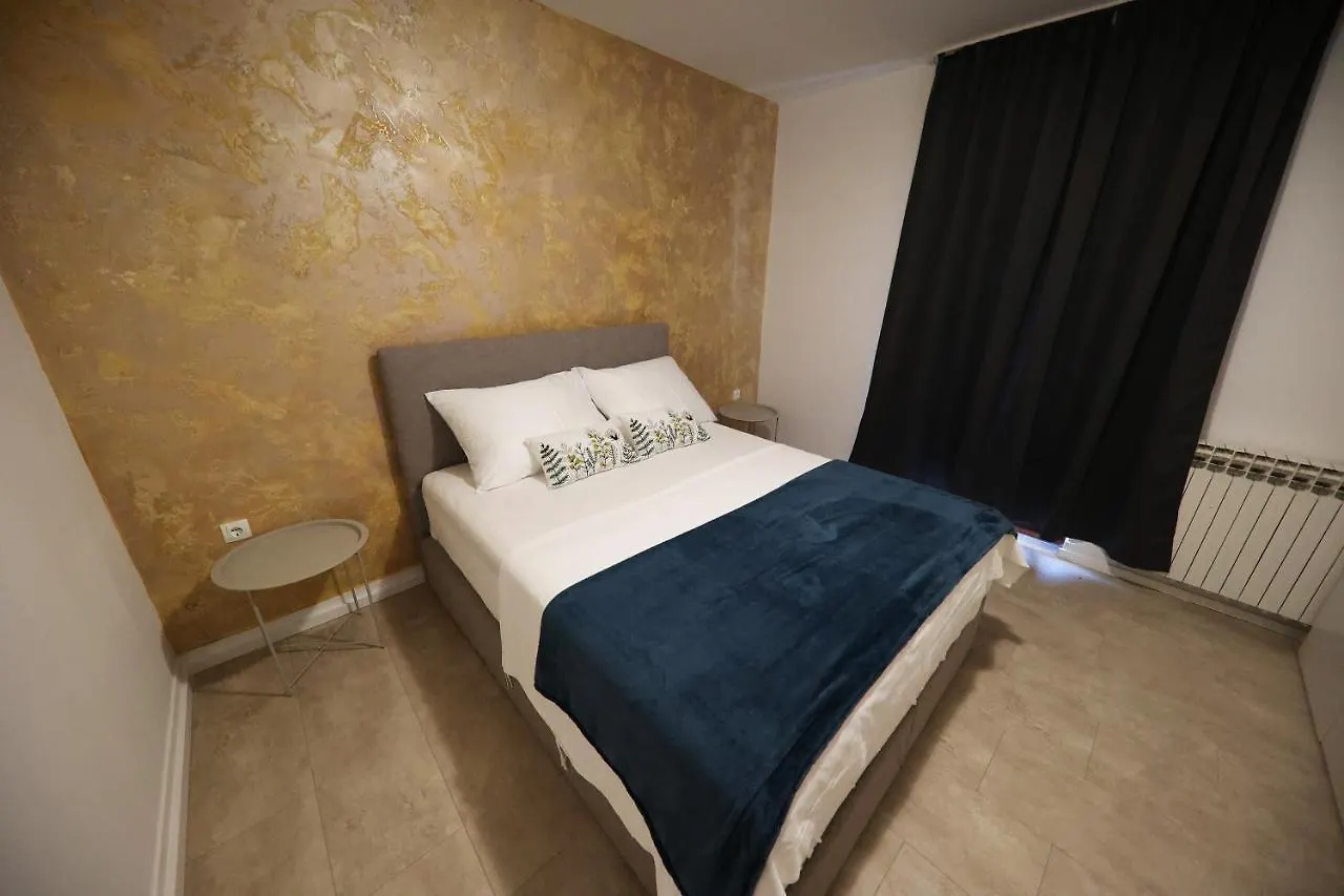 Guest house Beachfront Apartments And Rooms Sukosan