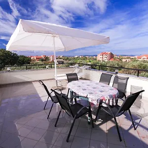 Perunika Apartman
